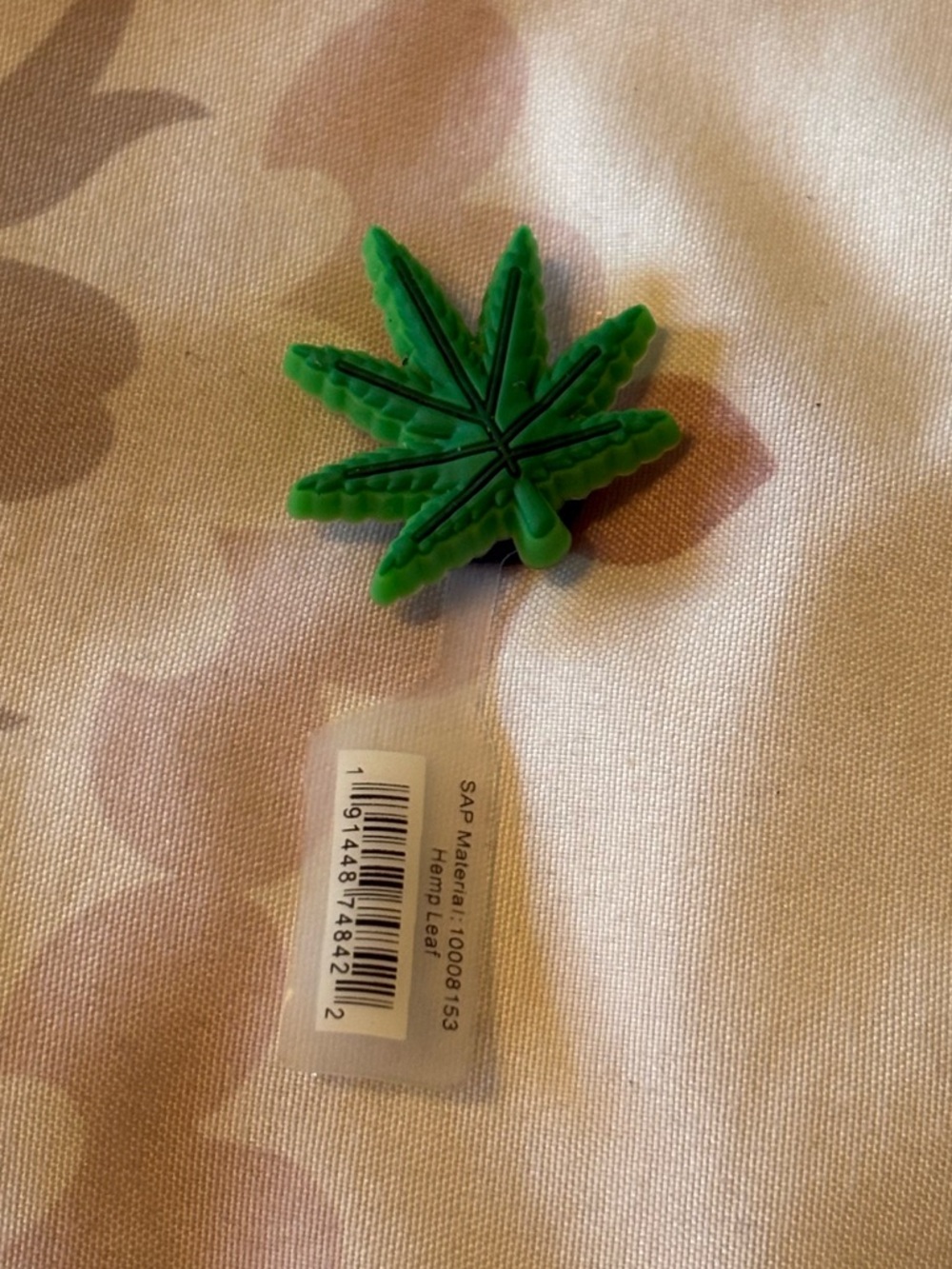CROCS Green Hemp Leaf Jibbitz Shoe Charm